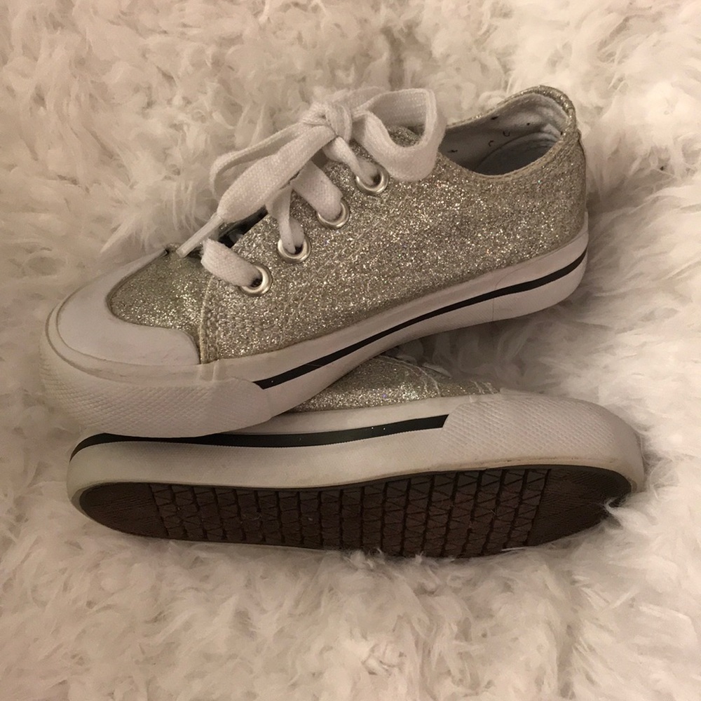 Toddler Girl’s Sz 10 Sparkly Converse Knock Offs!